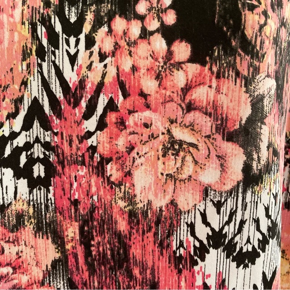 Hamilton | Floral Keyhole Sleeve Blouse NWOT - Picture 14 of 15